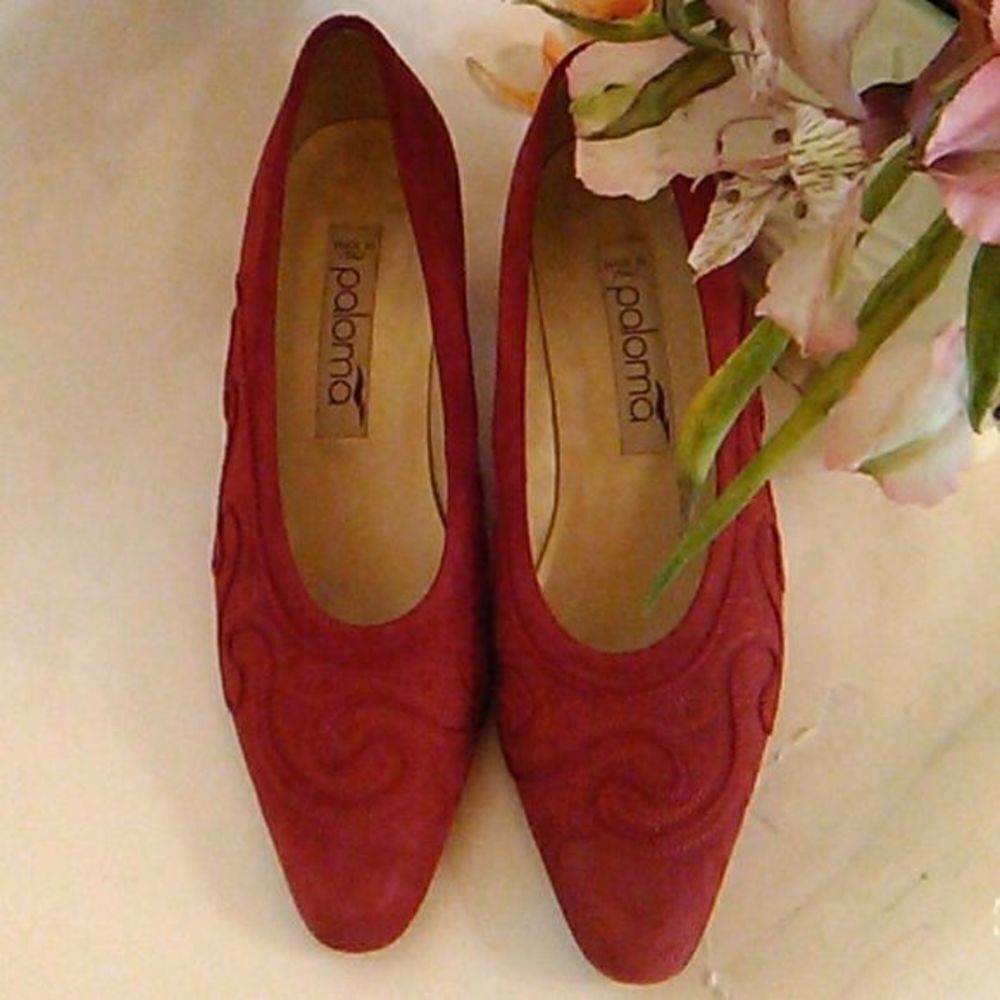 Vintage Paloma Suede Heels
